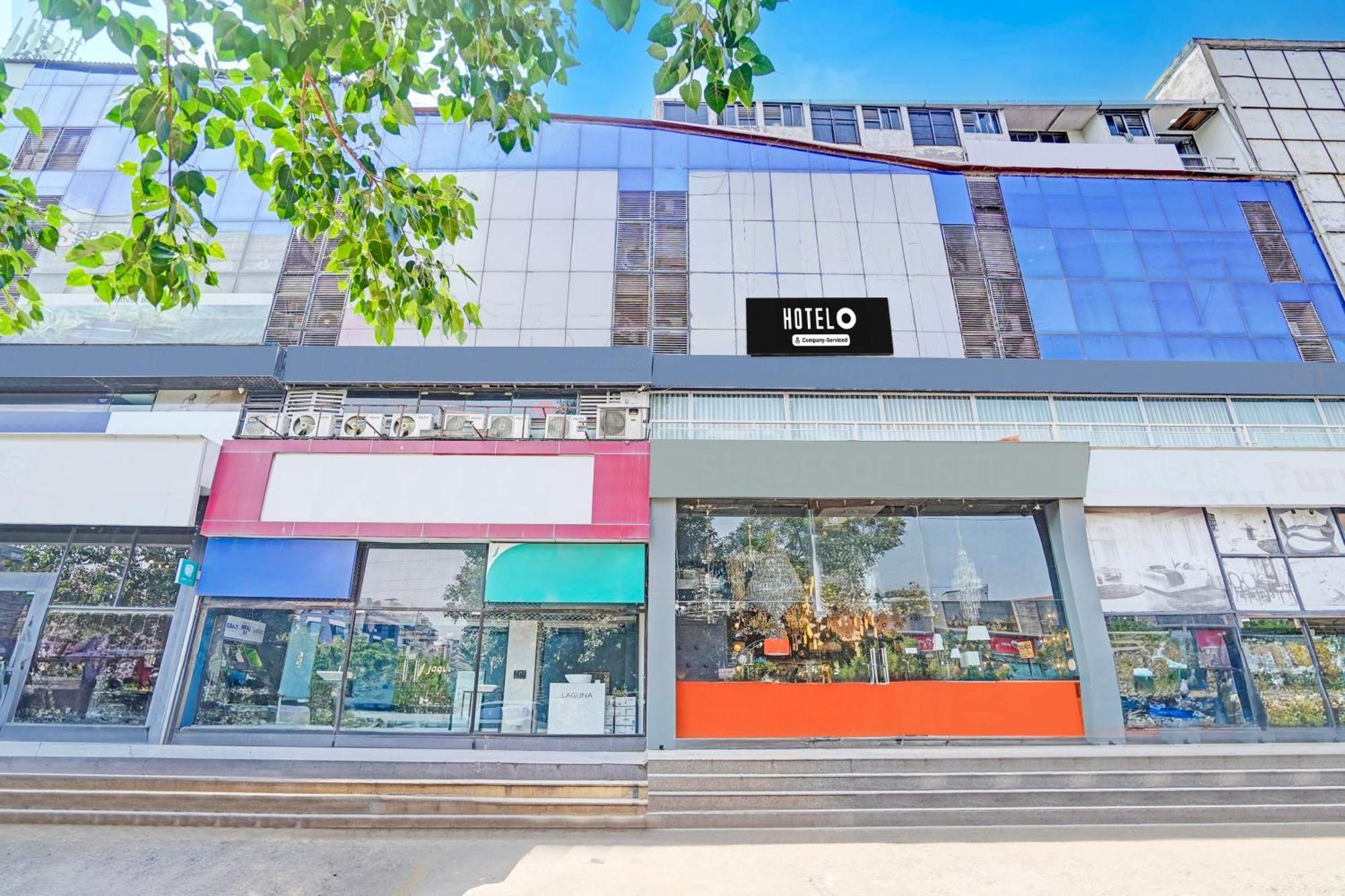 Hotel O S. G. Highway Formerly I Land Park Ahmedabad Exterior photo